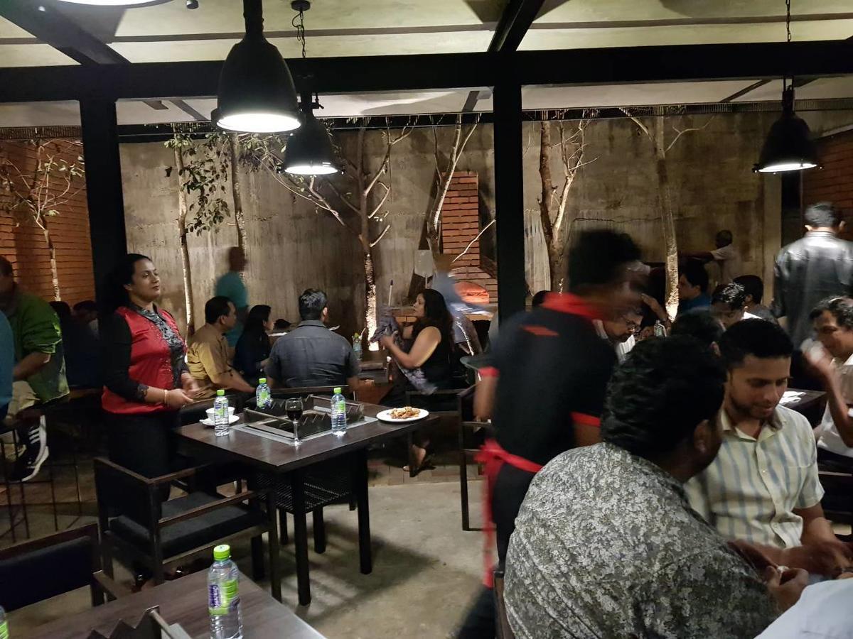 Bbq Hub Ella Hotel Bagian luar foto