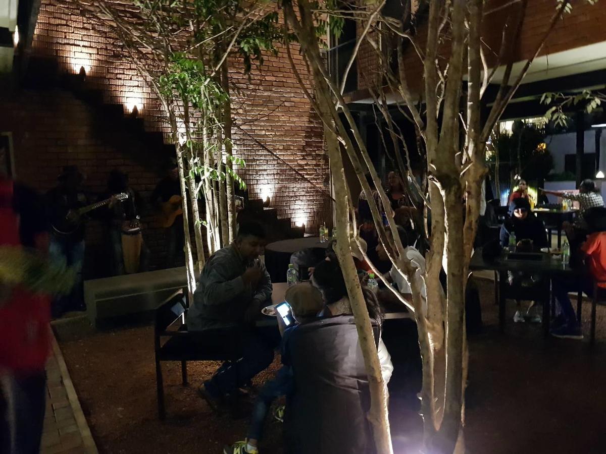 Bbq Hub Ella Hotel Bagian luar foto